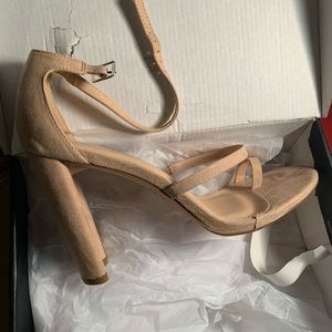 nude heels